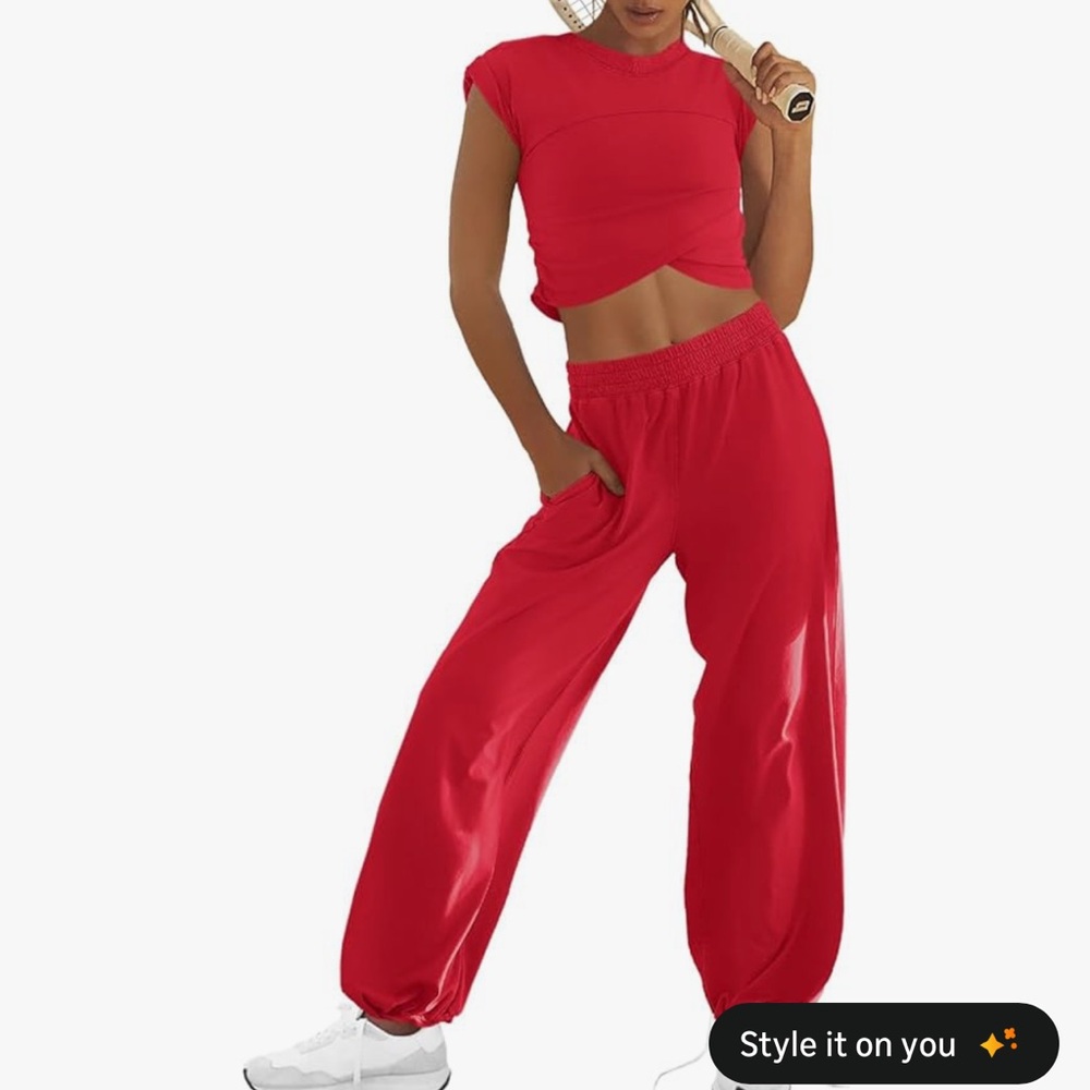 NWT * Vibrant Red Women's Joggers - Size XS
